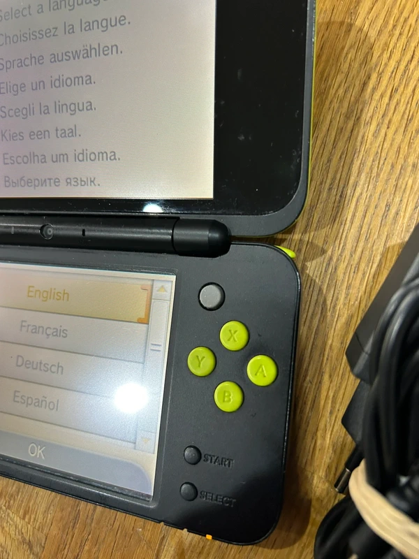 Console Nintendo NEW 2DS lime Green Grade A - Image 9